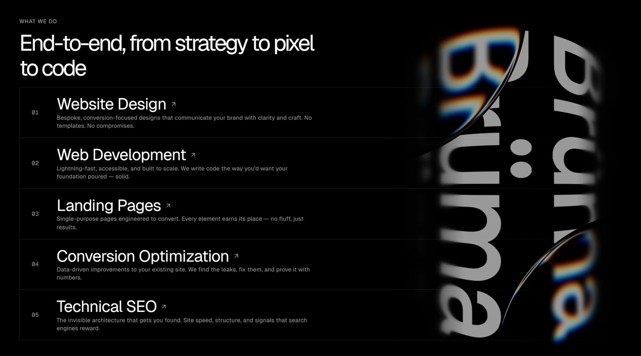 La sección «What We Do»: los cinco servicios de la agencia —Website Design, Web Development, Landing Pages, Conversion Optimization y Technical SEO— cada uno con su descripción, sobre fondo negro con el isotipo de Bruma en escala de grises al costado.